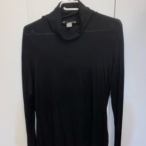 Basic Black Long-Sleeved Turtleneck